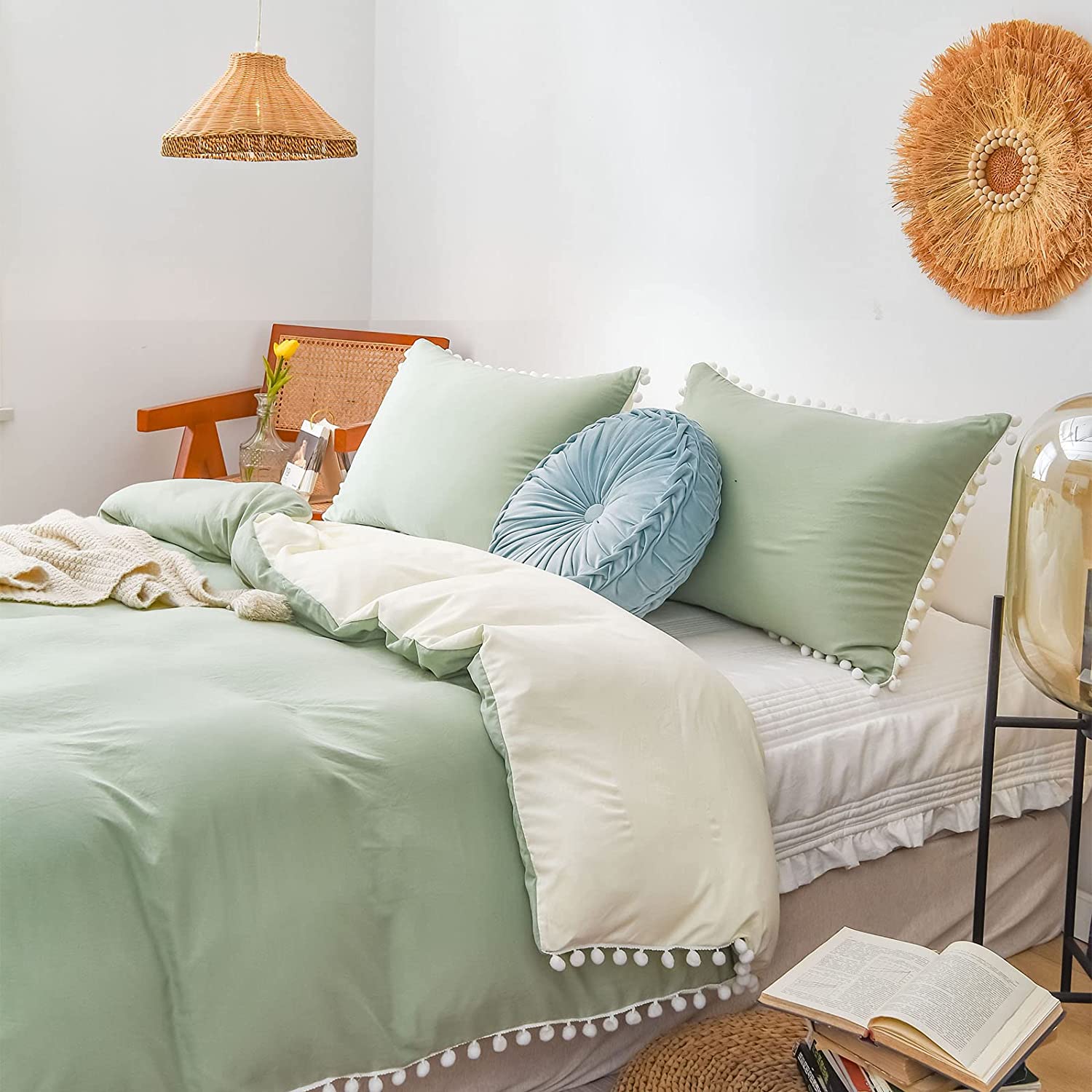 6 pieces Reversible pom pom duvet set Green/Cream