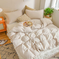 6 pieces pom pom duvet set Cream