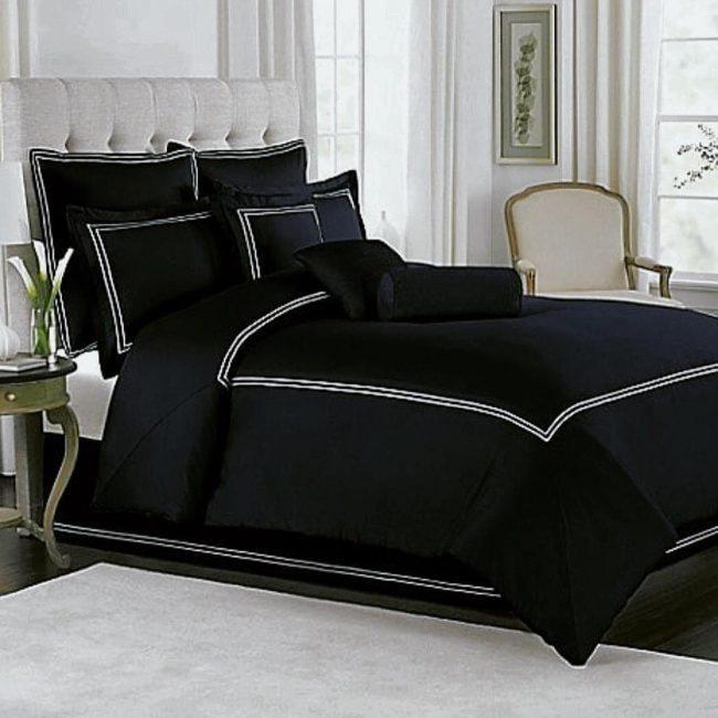 8 Pcs Baratta Duvet (Black with White Baratta Stitch Duvet set) - King